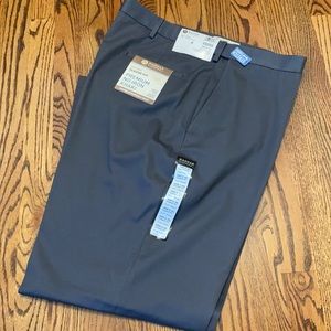 Haggar Men’s Khaki Pants New With Tags
